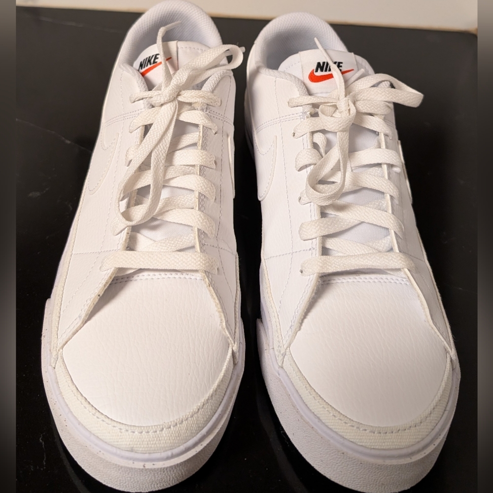 Nike Women's Court Legacy White Sneakers Size 9.5 Like New - Picture 3 of 10
